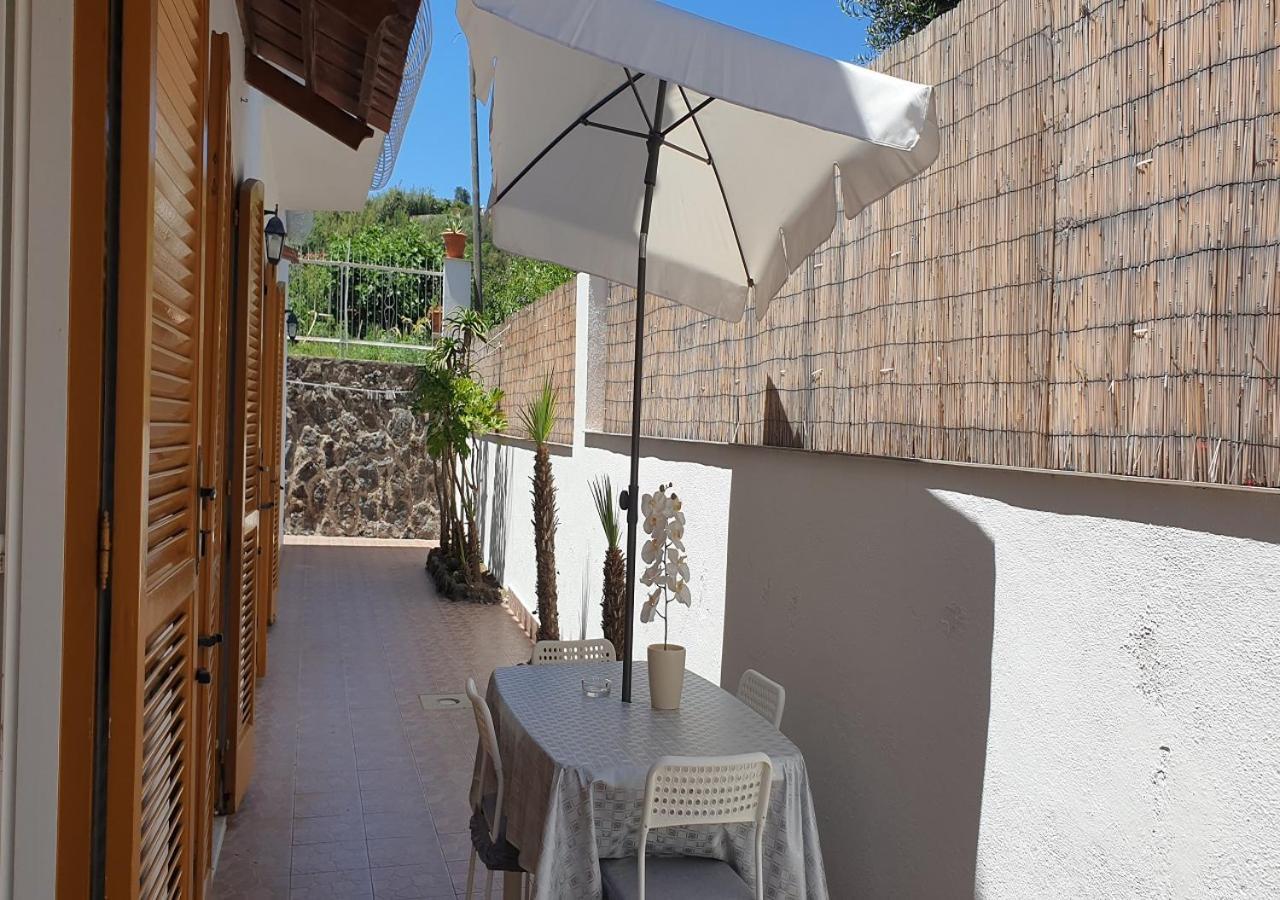 Lacco Ameno  Holiday Apartments מראה חיצוני תמונה